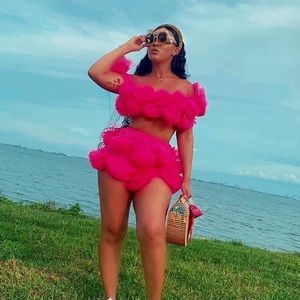 Two piece poof short set